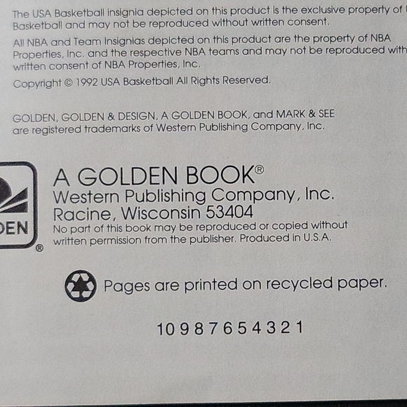 Vintage 1992 USA Basketball Dream Team book. - Picture 6 of 7